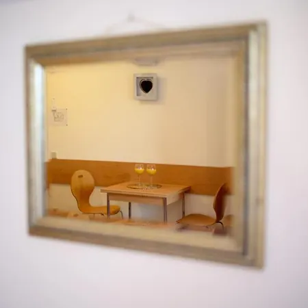 アパート Steps From The Beach Sunny 2 Person Apartment Jurkin Number Five